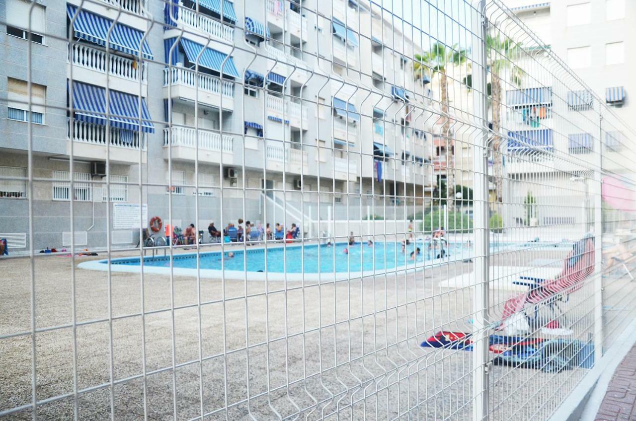 Pretty Studio With Swimming Pool Торрев'єха Екстер'єр фото